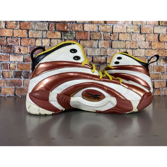 2013 Reebok Shaqnosis OG Miami Heat White Red Yellow Black Shaq Size 5.5 - Picture 7 of 10